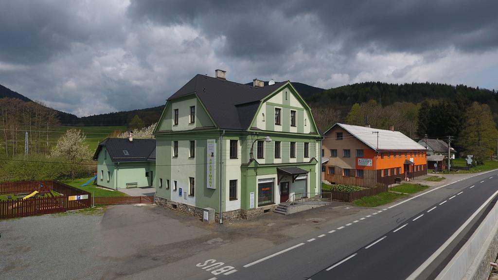 Apartmanove Ubytovani V Koutech Loučná nad Desnou Eksteriør bilde