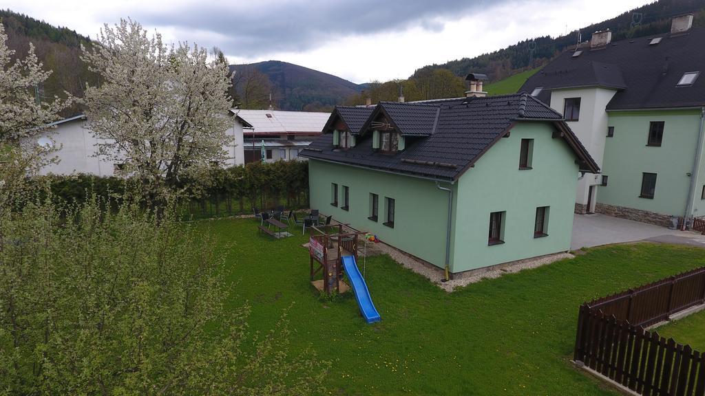 Apartmanove Ubytovani V Koutech Loučná nad Desnou Eksteriør bilde